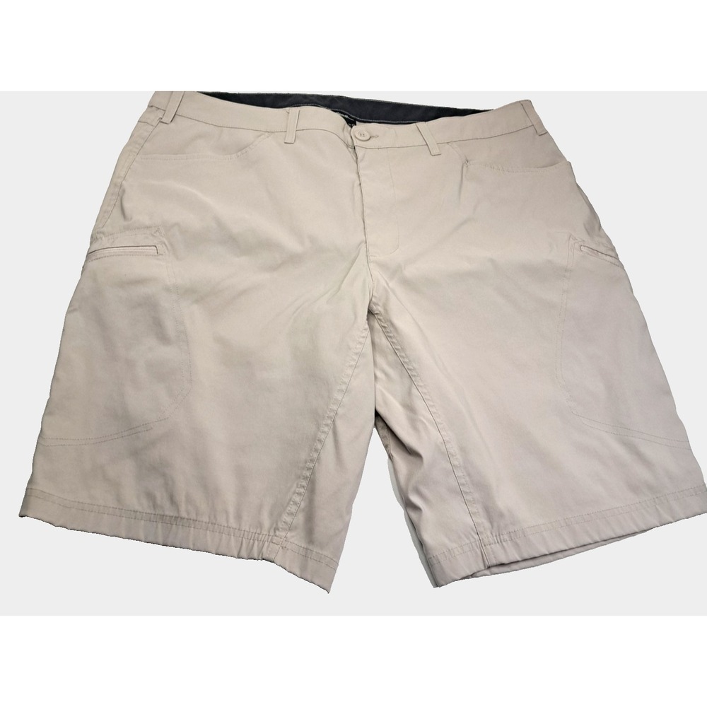 Eddie Bauer Lightweight Shorts Men's 42 Inseam 11" Outdoor Stretch Casual‎ Beige